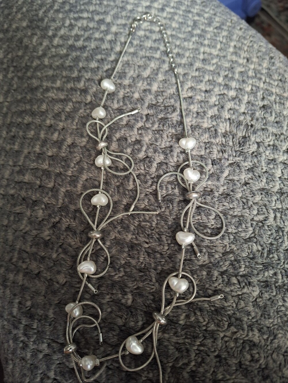 Elegant Silver-Tone Necklace with White Pearl Accents